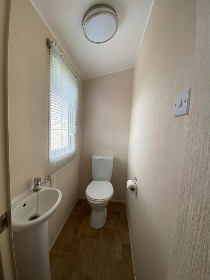 Holiday In Caravan Millom Exterior foto
