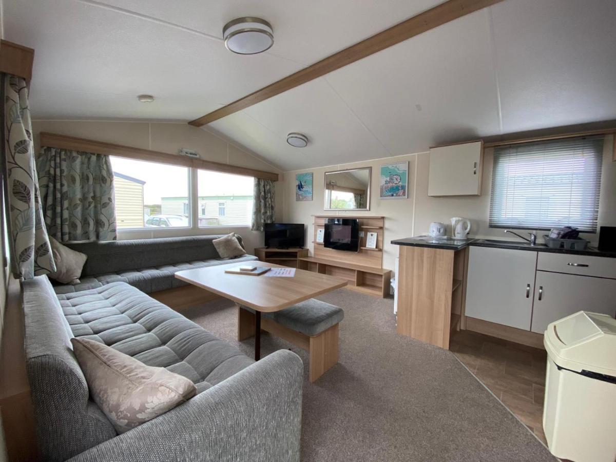 Holiday In Caravan Millom Exterior foto